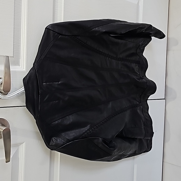 Faux leather jacket - Picture 6 of 8